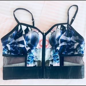 Bebe crop top
